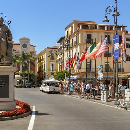 Grace Suites Sorrento Eksteriør bilde